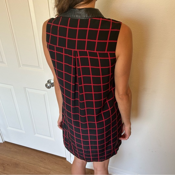 Alice and Trixie Shift Dress - Picture 3 of 4